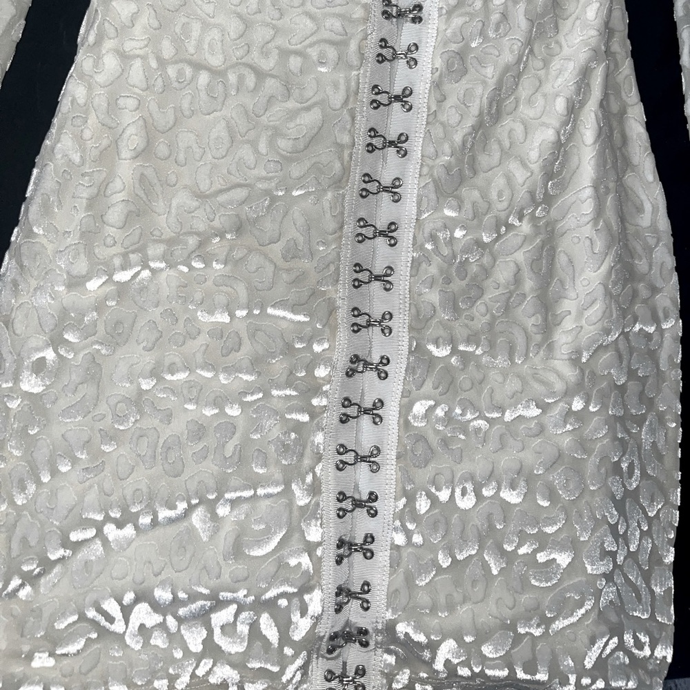 Princess Polly - white dress - size 4 - Picture 3 of 5